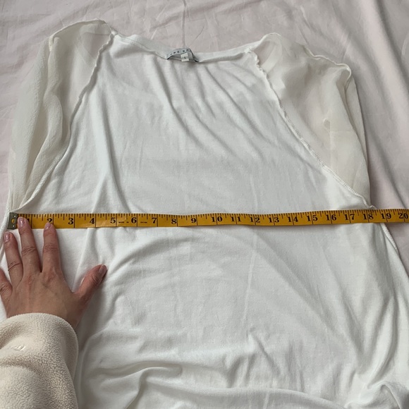NWOT Ted Haute white top, Flowy, silk, V neck, size S - Picture 6 of 9